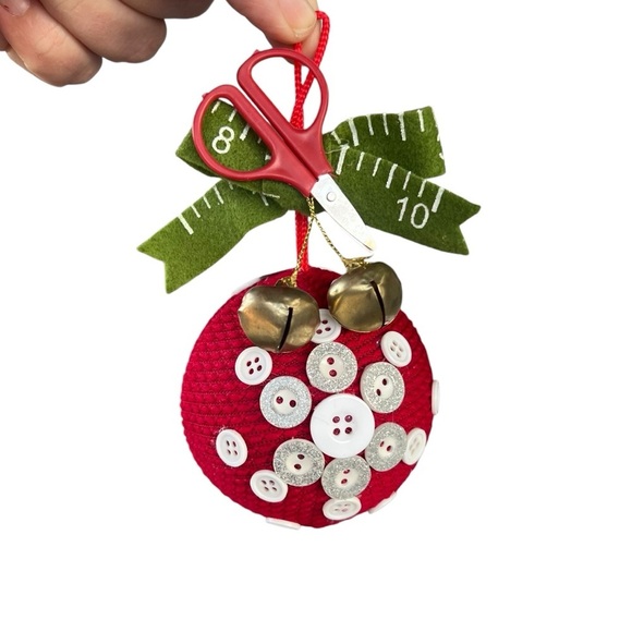 Sewing Button Christmas Holiday Tree Ornament Measuting Tape Glitter 7” x 11” - Picture 1 of 5